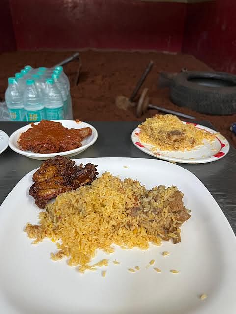 Biriyani and mutton chops at Ustad Kaale Bhai Akhada.