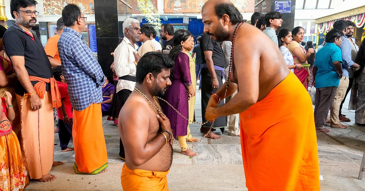 Kerala monk wants temple shirt rule changed.