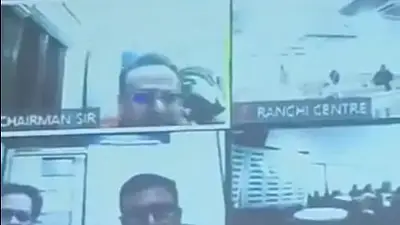 FIITJEE chairman loses calm during online meeting, abuses staff and his mother