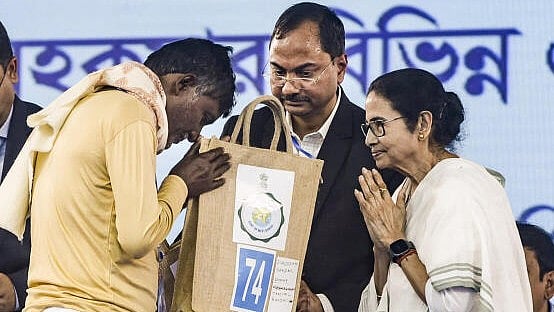 Mamata Banerjee visits Sandeshkhali for first time since protests ...