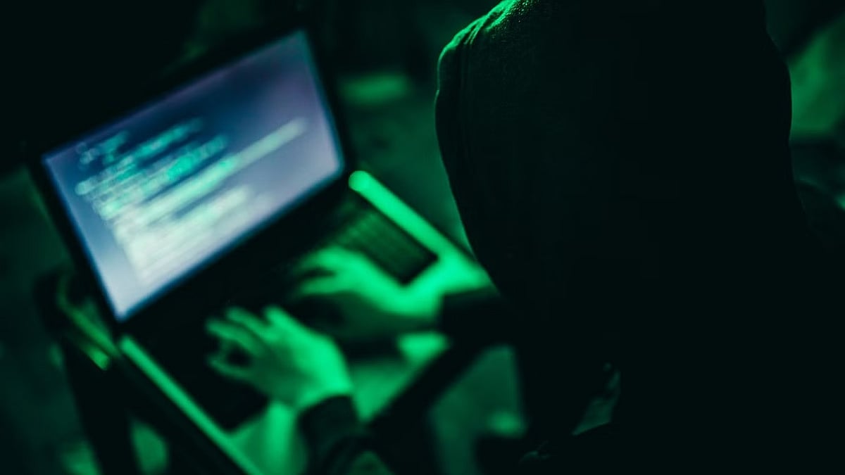 Cybercrime kingpins exploit social media to recruit local accomplices: Probe