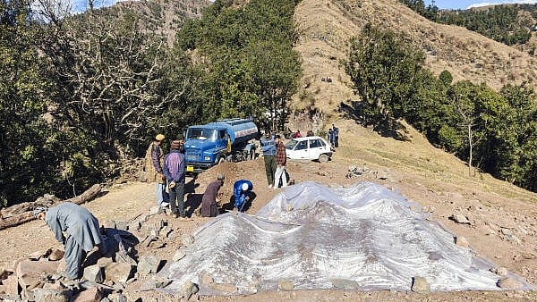 Rajouri deaths: Central team probes mystery.