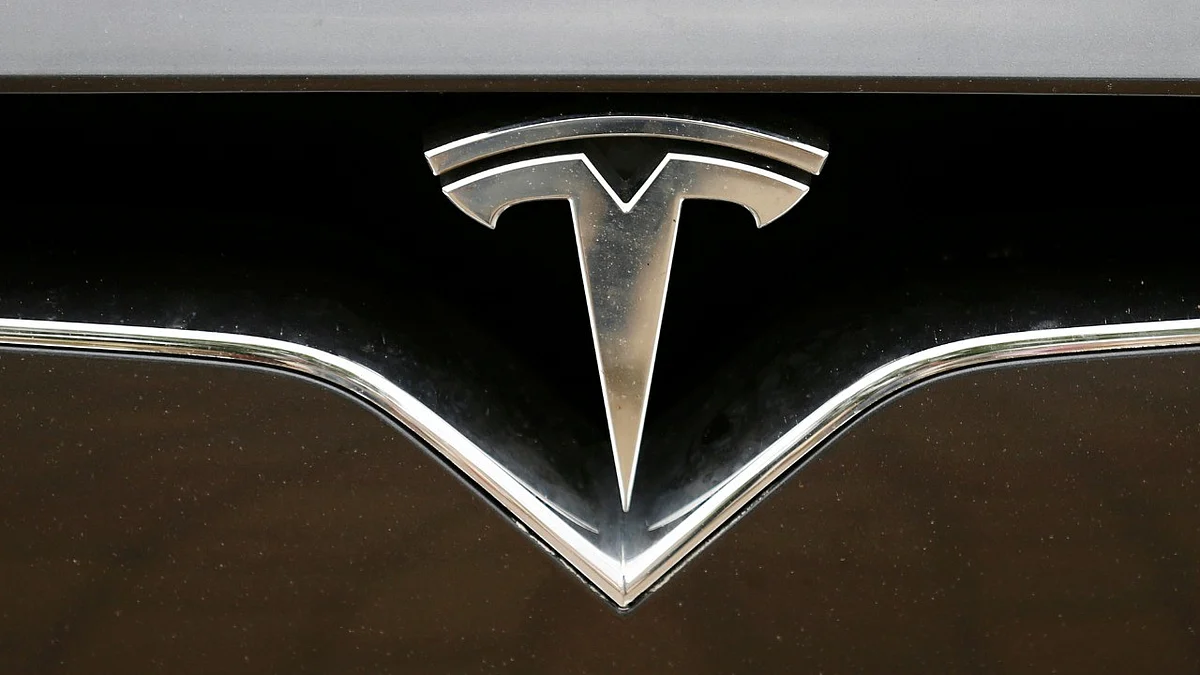 Tesla to significantly raise prices of all cars in Canada, website shows
