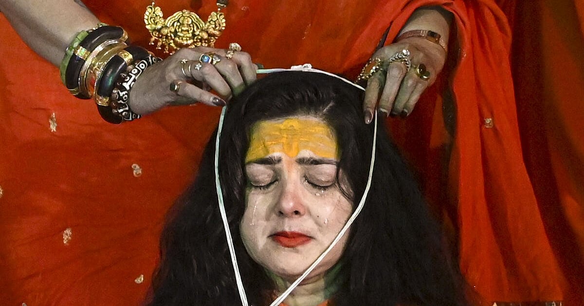 Actress Mamta Kulkarni becomes Mahamandleshwar of Kinnar Akhara