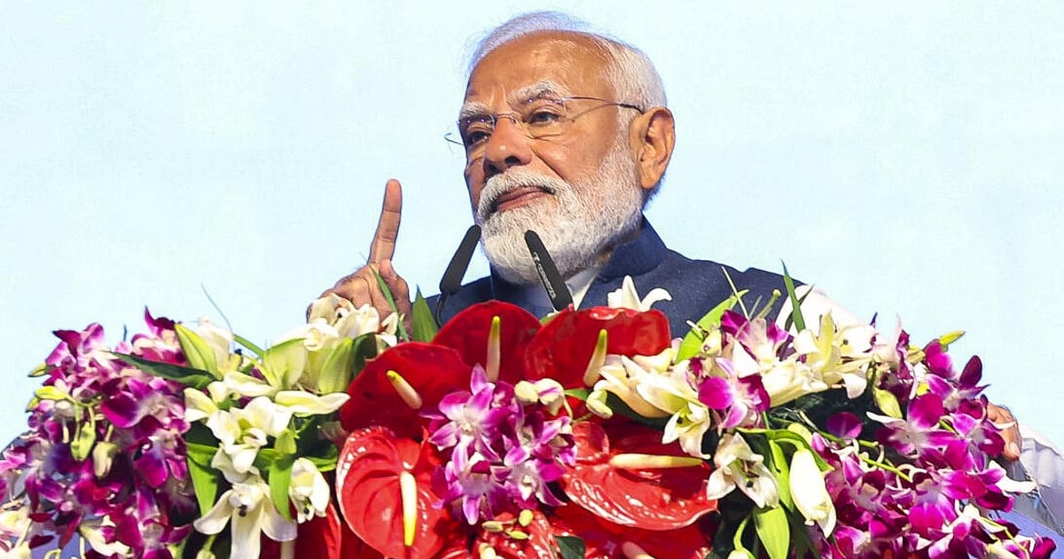 Modi stresses value addition, bans raw material export.