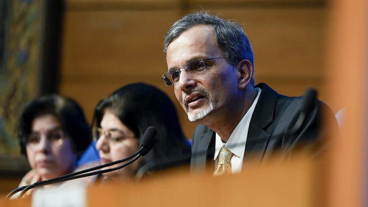 India's economic slowdown deemed temporary.