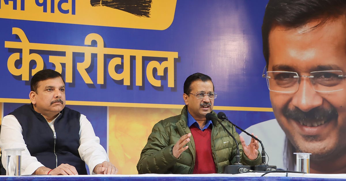 Kejriwal attacks BJP, CEC on election eve