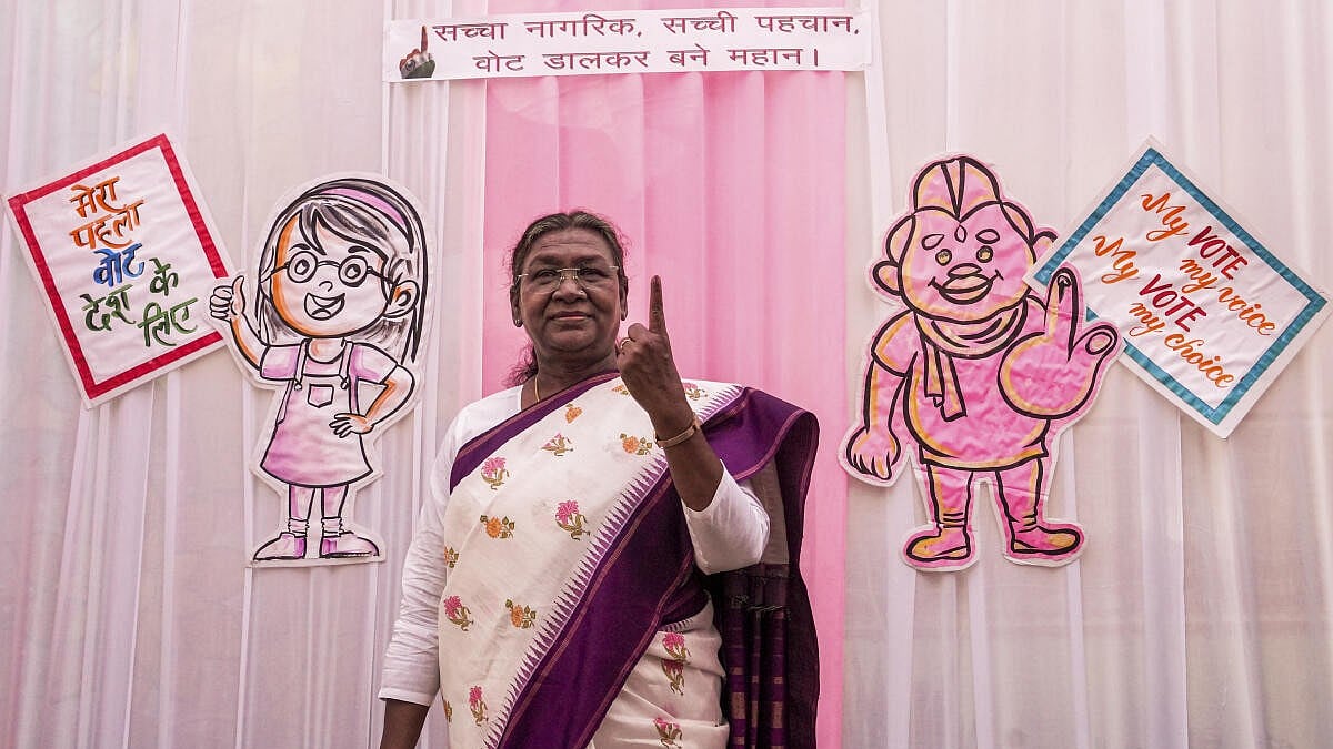 یوکرین ہماری ذمے داری نہیں، امداد کے بدلے معدنیات تک رسائی دے، ٹرمپ