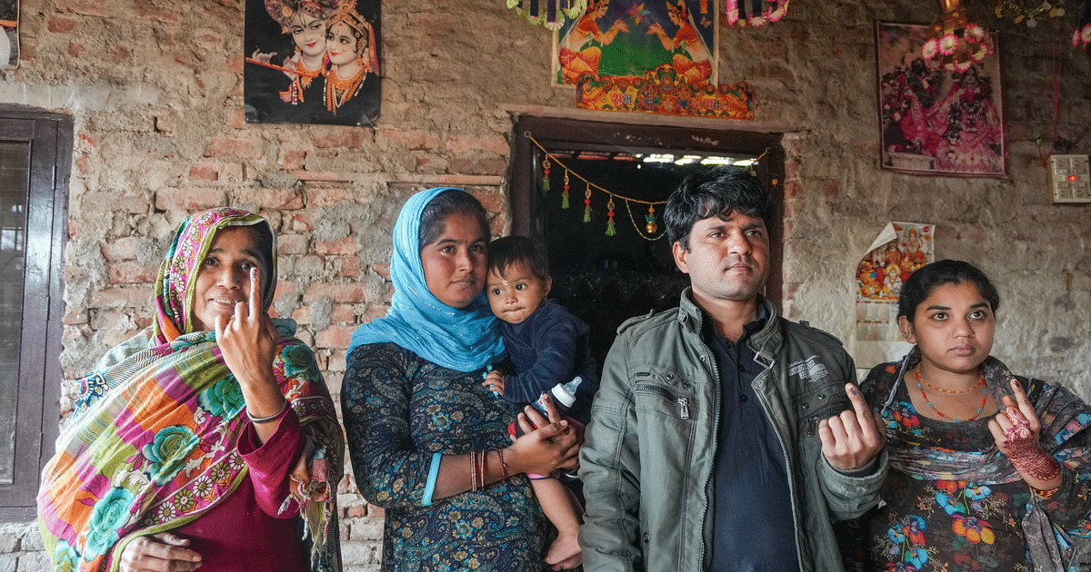 'I feel I am part of Hindustan': Pak Hindu refugees cast vote for first time in Delhi 'I feel I am part of Hindustan': Pak Hindu refugees cast vote for first time in Delhi