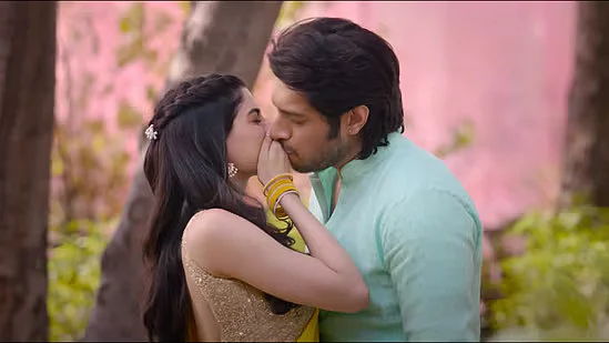 'Loveyapa' movie review: Romcom that leaves you with a headache