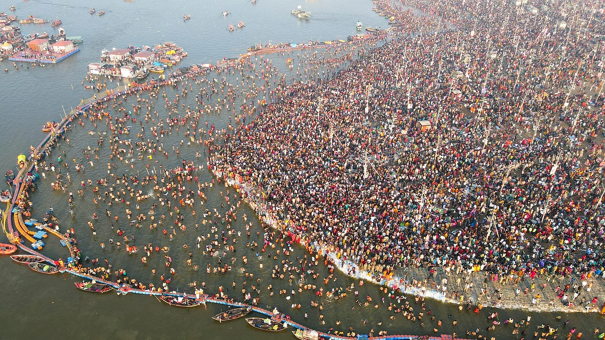 Maha Kumbh 2025: Over 1.60 crore offer prayers at Sangam on auspicious Maghi Purnima