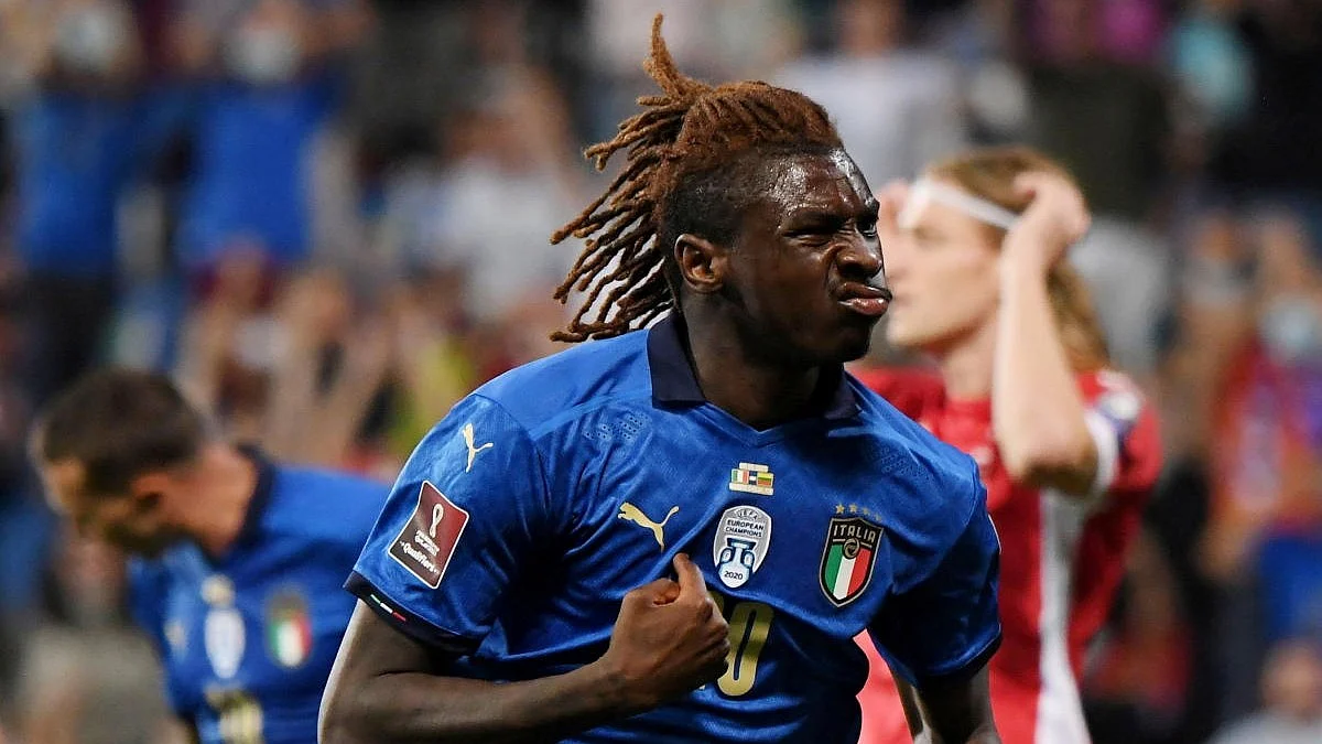 Fiorentina's Kean in hospital for head trauma after on-pitch collapse