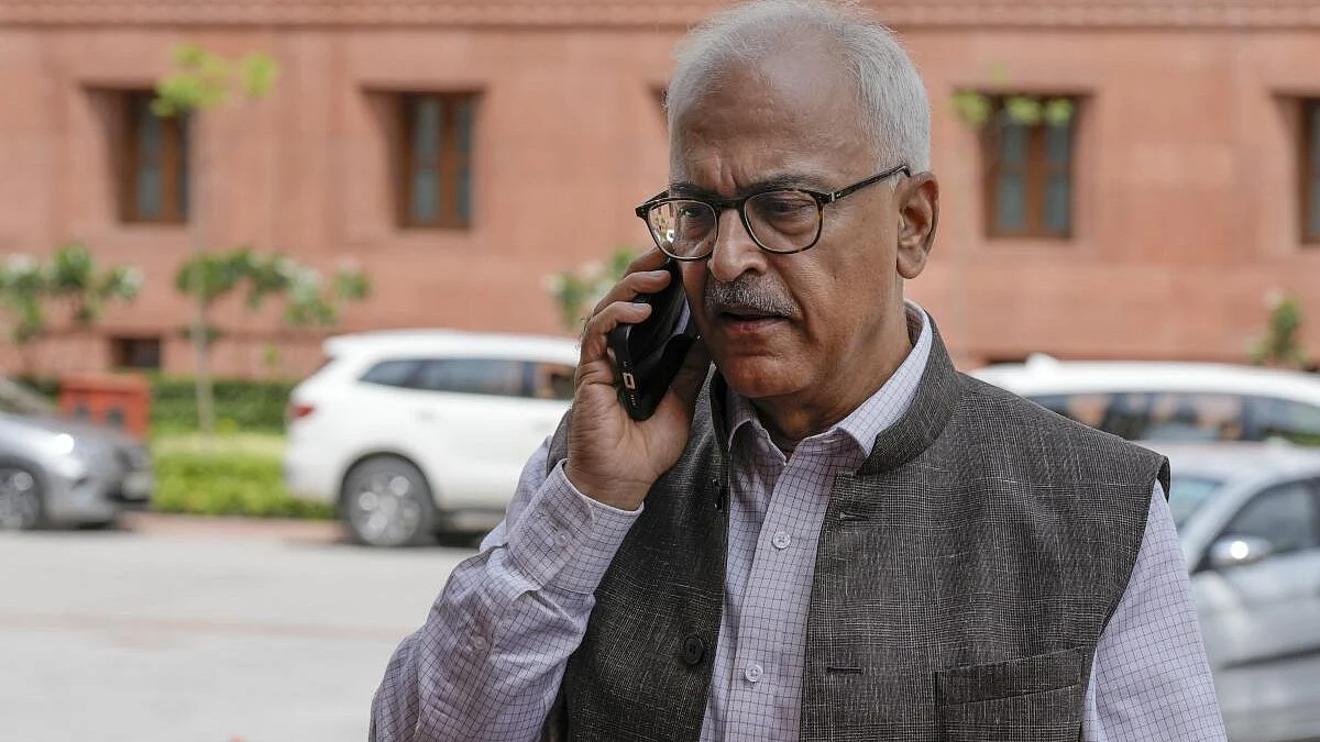 Kuki group criticises Manipur Guv for meeting Meitei outfit Arambai Tenggol