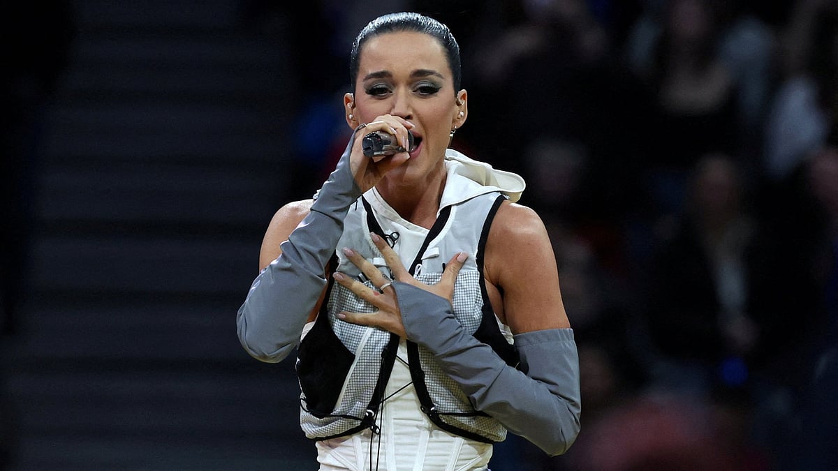 Katy Perry und Lauren Sanchez gehören zu Blue Origins geplanter rein ...
