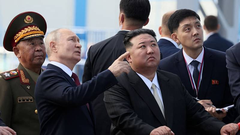 North Korea Sends Troops to Russia as Putin Praises 'Heroes'