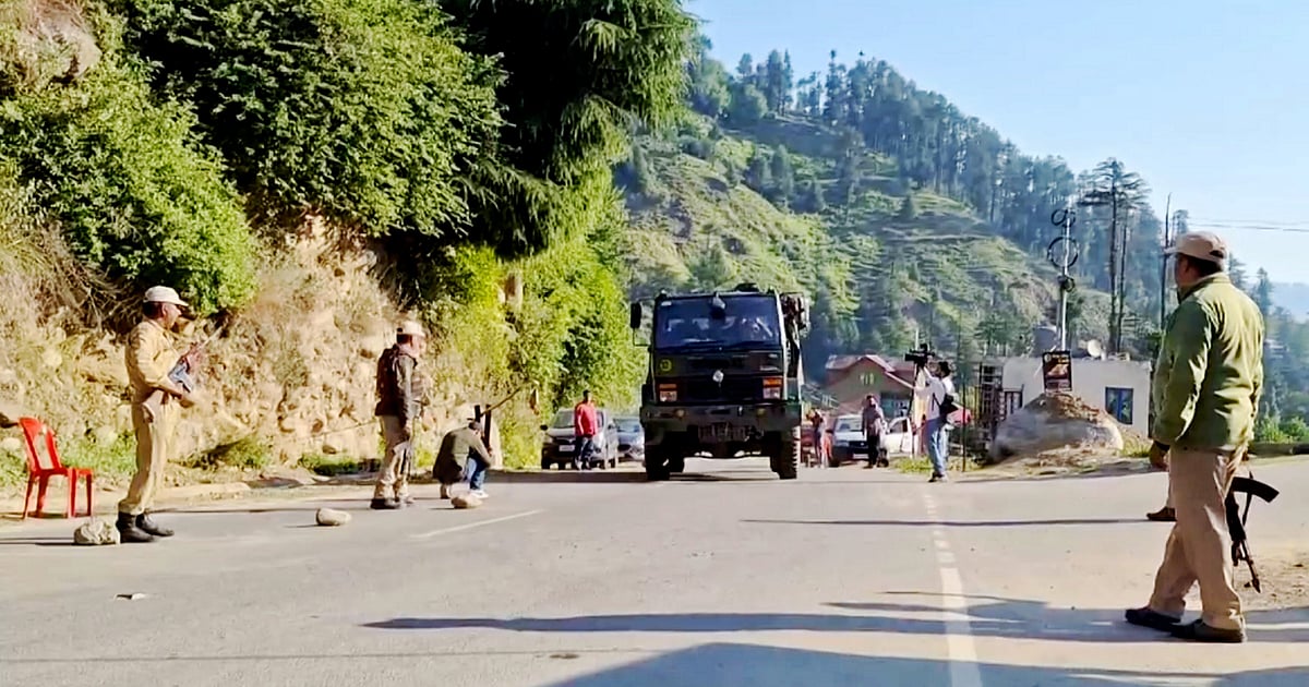 Terror Attack Pahalgam: 1 Tourist Killed, 12 Injured in J&K's Baisaran Meadows