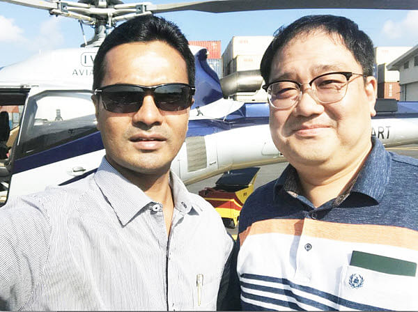 Dr S L M Ramees (left), in-charge of SOiVA international business promotion affairs with Kim Sang-young (right), Chairman, SOiVA