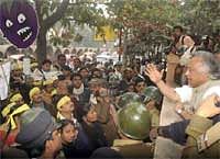 Ramesh faces strong opposition to Bt brinjal