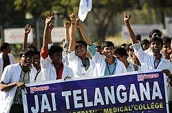 Telangana deadline ends; MLAs set to resign
