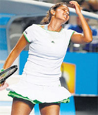 Fighter Sania fails to tame Henin
