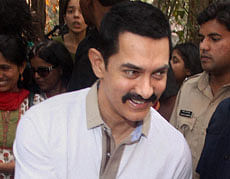 Aamir was once scared of Holi