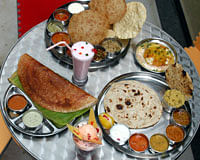 Indian cuisine gains popularity in Chicago