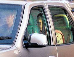 Congress upbeat as Sonia presides over meeting