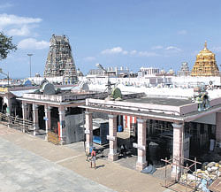 Chinese mysticism in a temple prasad