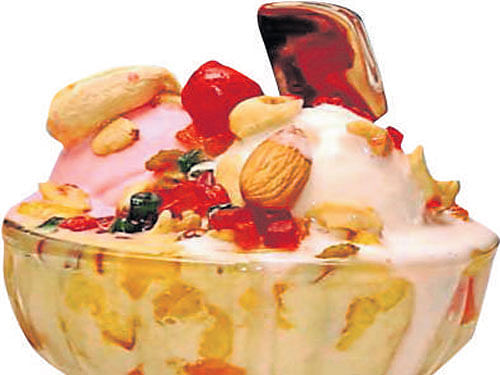 Dolpins Bakery N Ice Cream in Saraswathipuram,Mysore - Order Food Online -  Best Bakeries in Mysore - Justdial