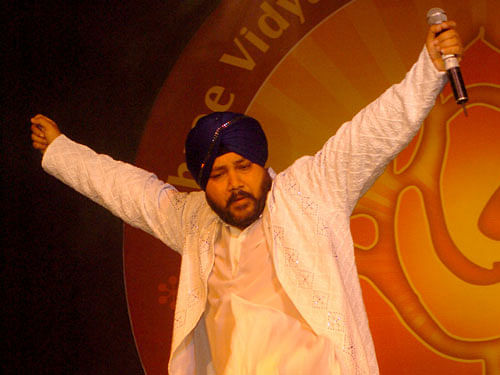 Bhangra Fever Sweeps Korea: Daler Mehndi And The Bollywood Stars Who Became  Korean Favorites