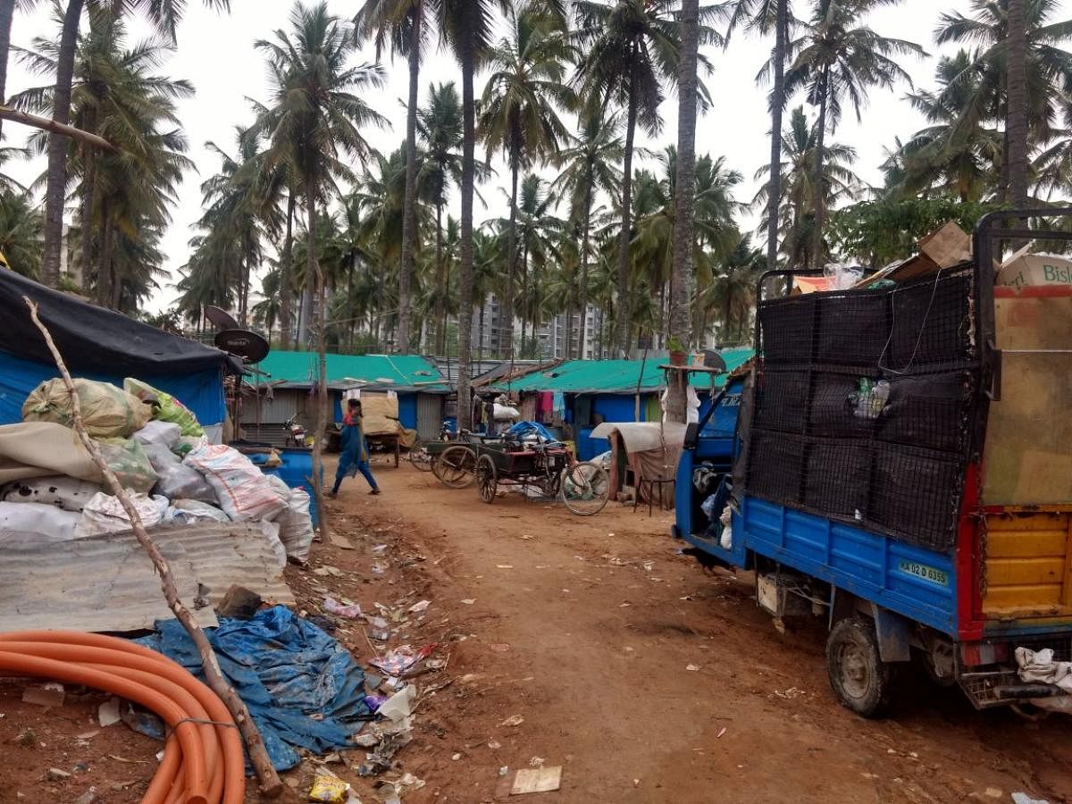 New shanties coming up on Bellandur Lake to house migrants