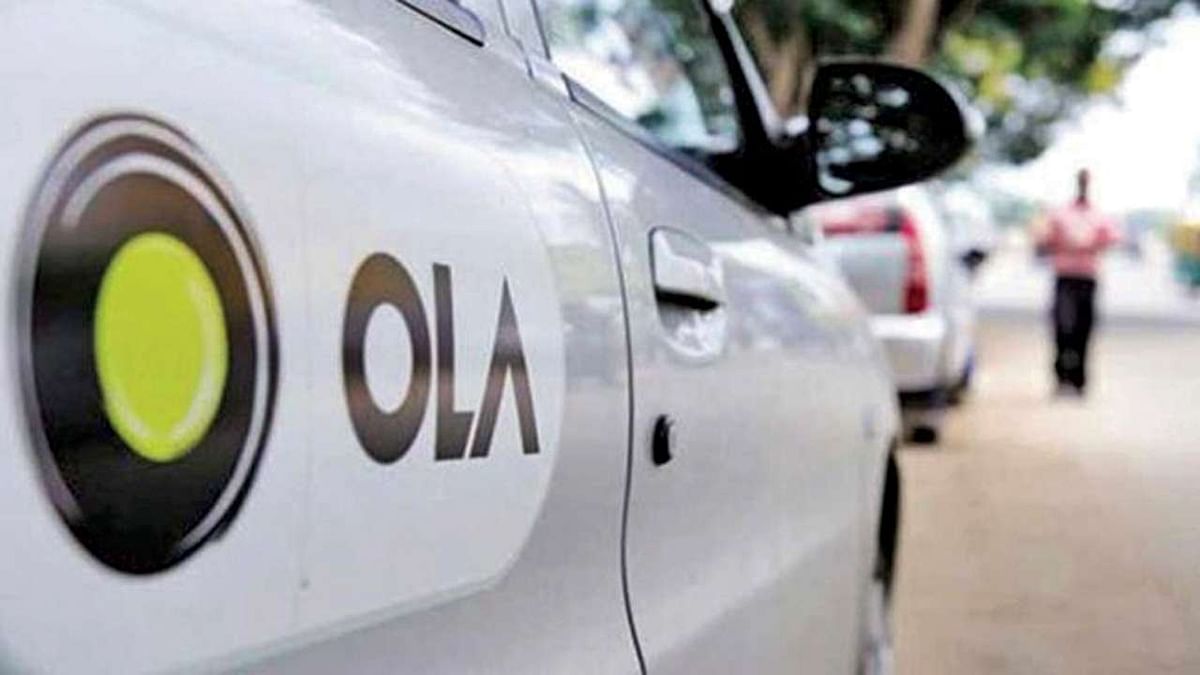 Two steal Ola driver’s cab at knifepoint
