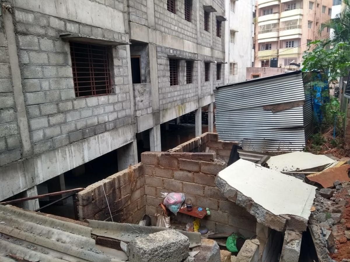 One killed, three injured as wall collapses on makeshift shed