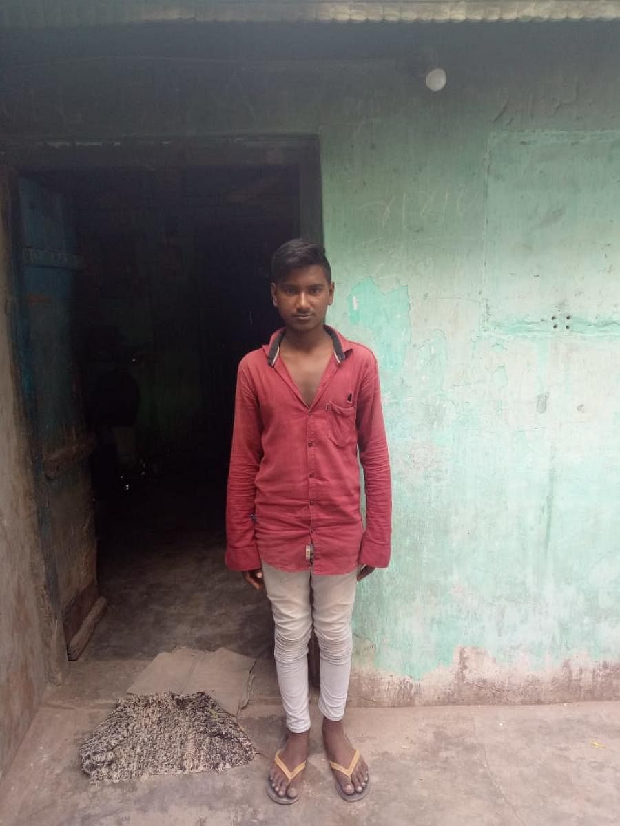 Dalit boy beaten for wearing gold chain