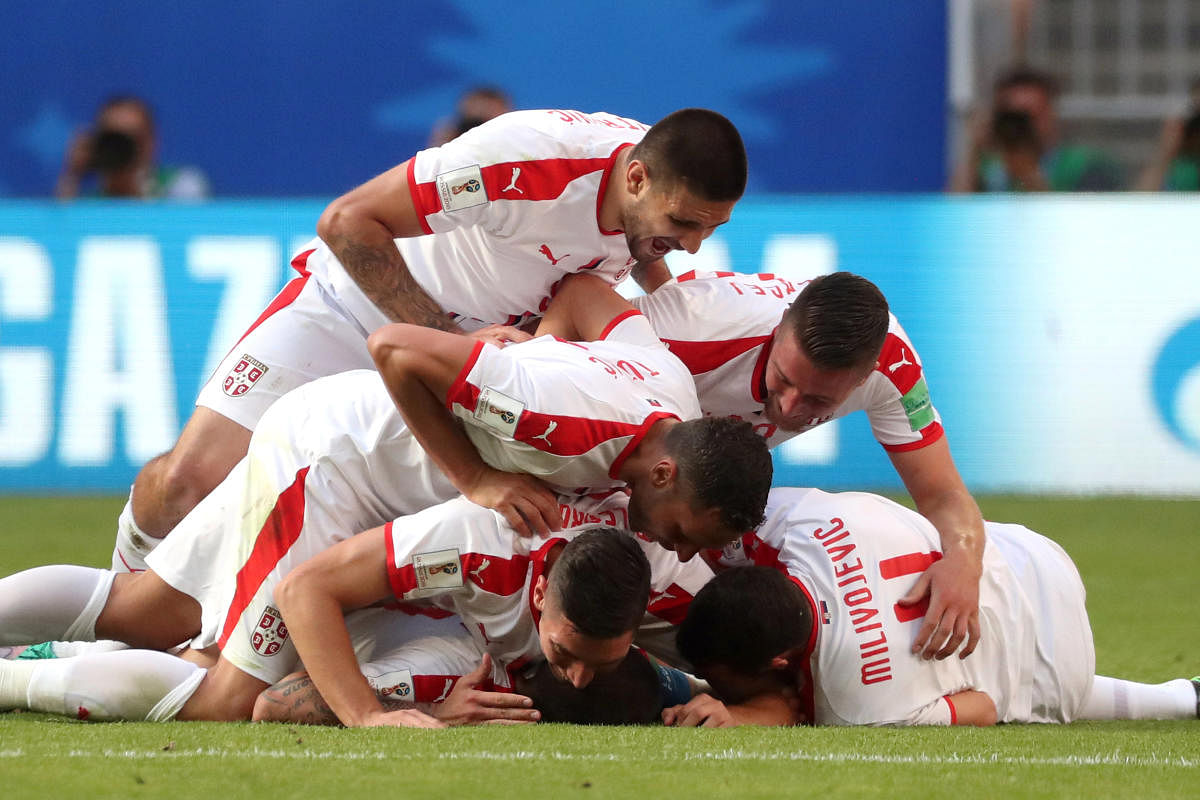 Kolarov stunner gives Serbia victory