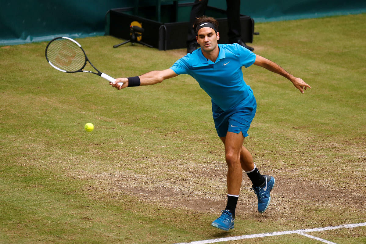 Federer loses world No.1 spot after Coric defeat