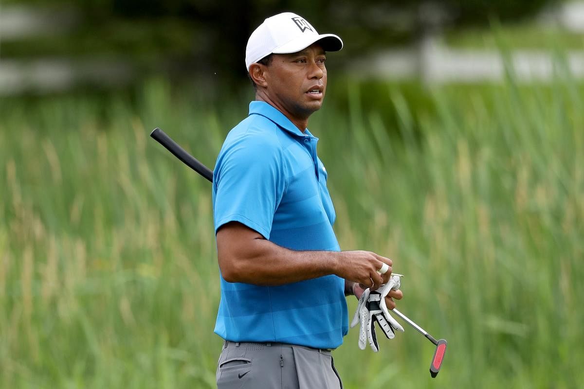 Woods eyes new putter
