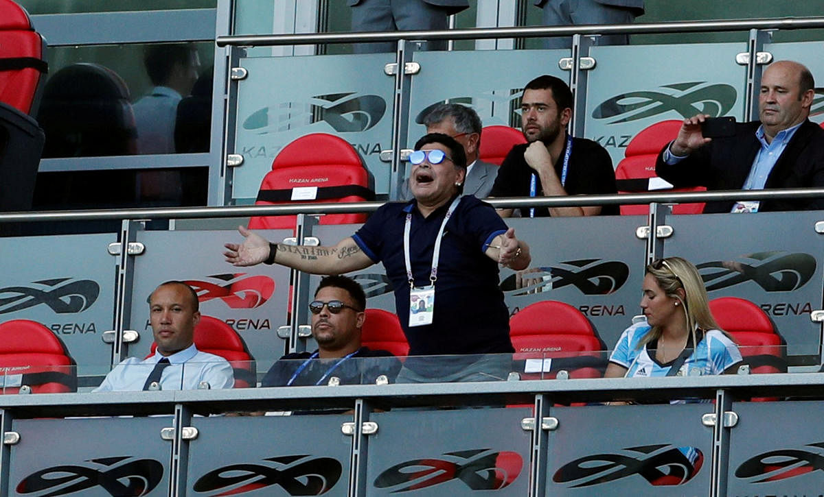 FIFA condemns Maradona's comments about Eng-Col referee
