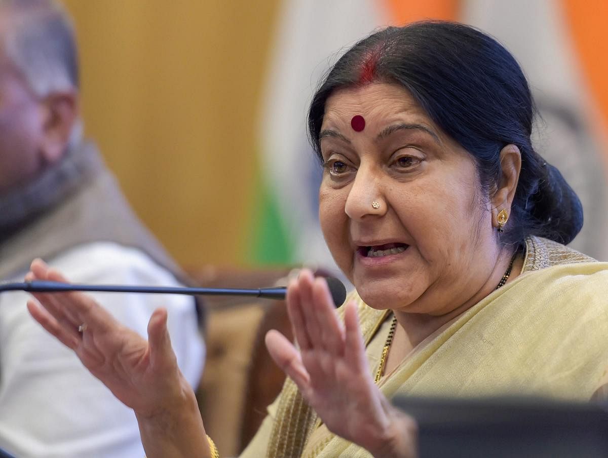 'Status quo is not the answer': Swaraj tells Delhi RPO