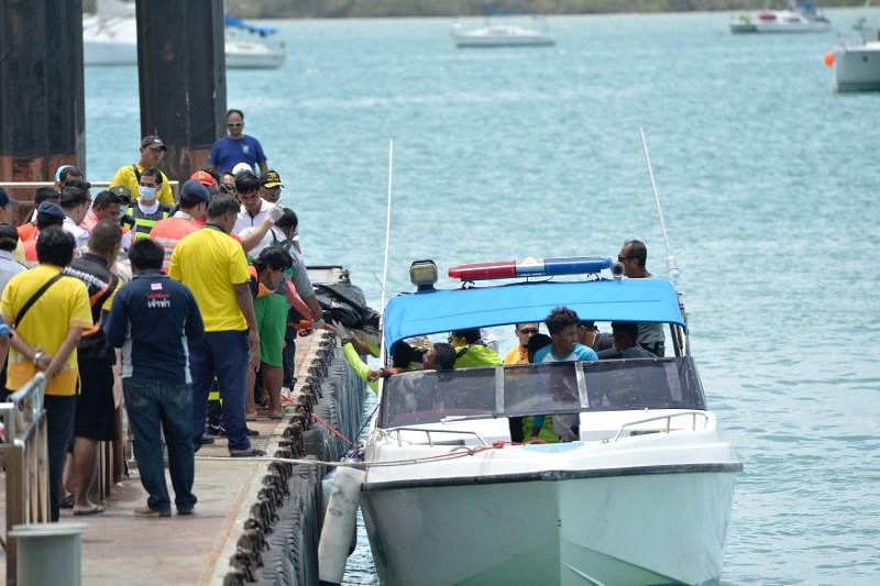 Sunken Thai tourist boat: 28 dead bodies pulled out