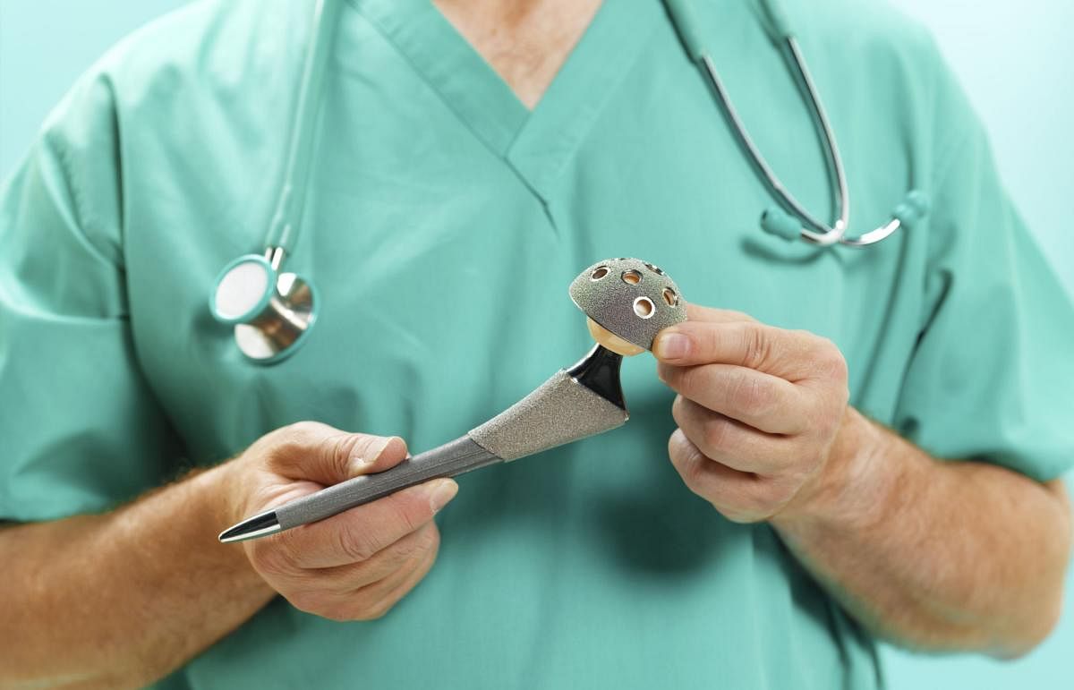 Faulty hip implants: regulatory failure