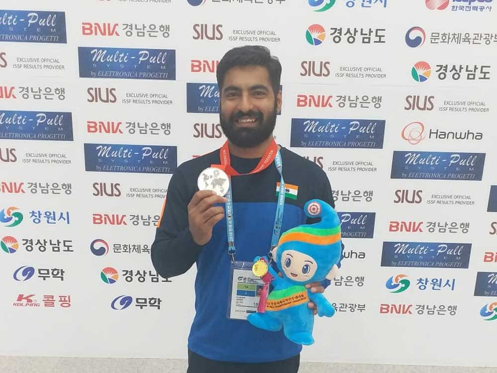  Gurpreet adds silver at ISSF WC