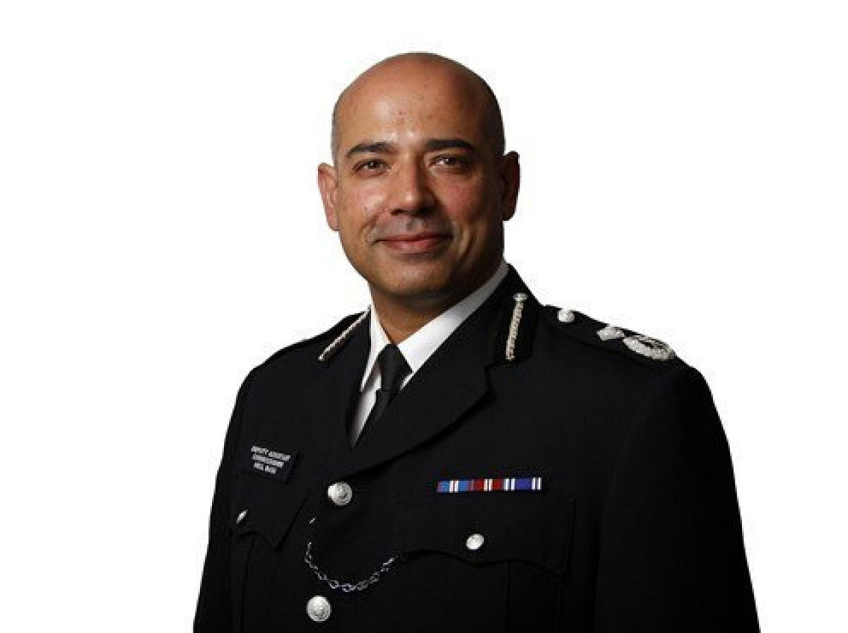 Scotland Yard's 1st PIO counter-terror chief wins award