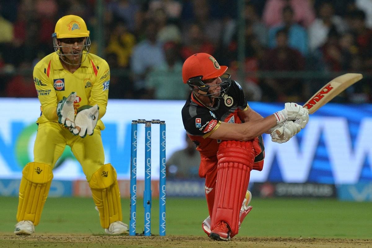 Dhoni fastest stumper against spinners: Hussey