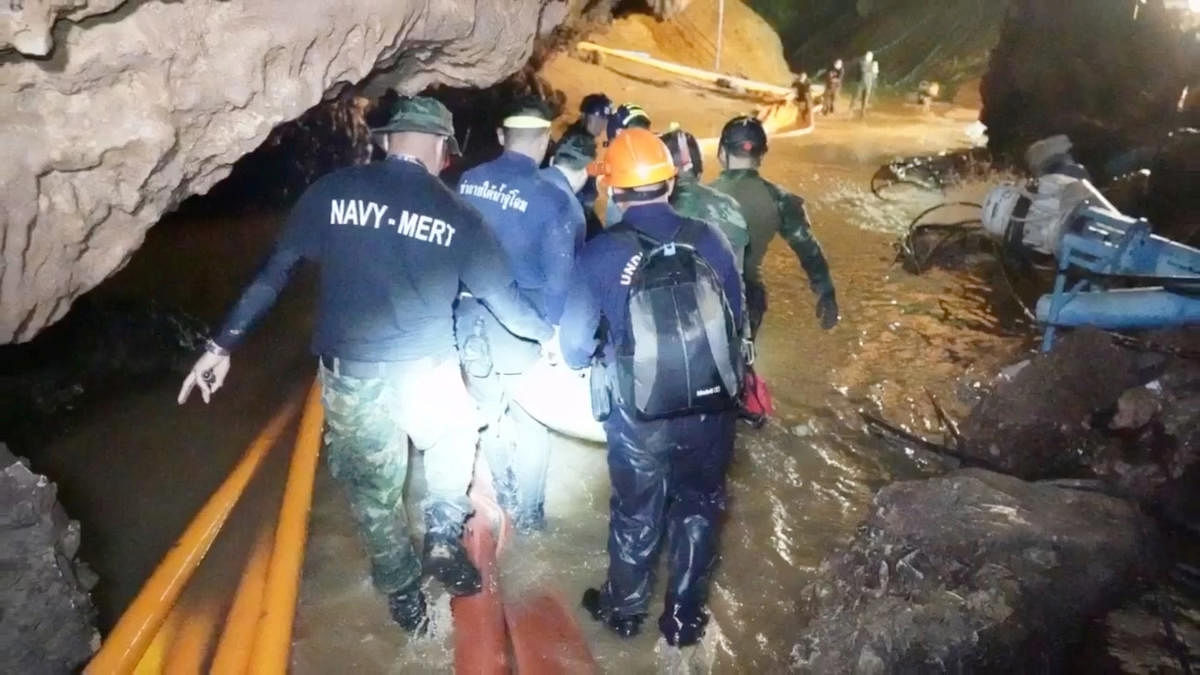 Water level surged as Thai cave rescue nearly ended 
