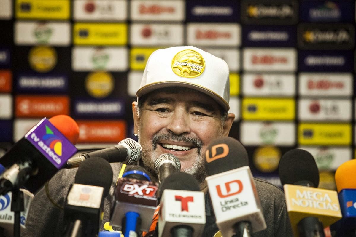 Maradona kicks off a 'beautiful dream'