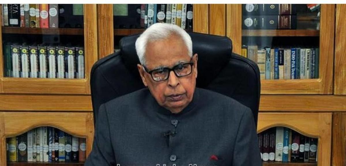 On I-Day, J&K governor hopes for better ties with Pak