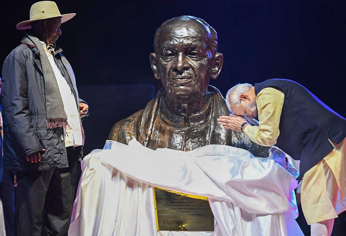 PM unveils bust of Sardar Patel in Kampala