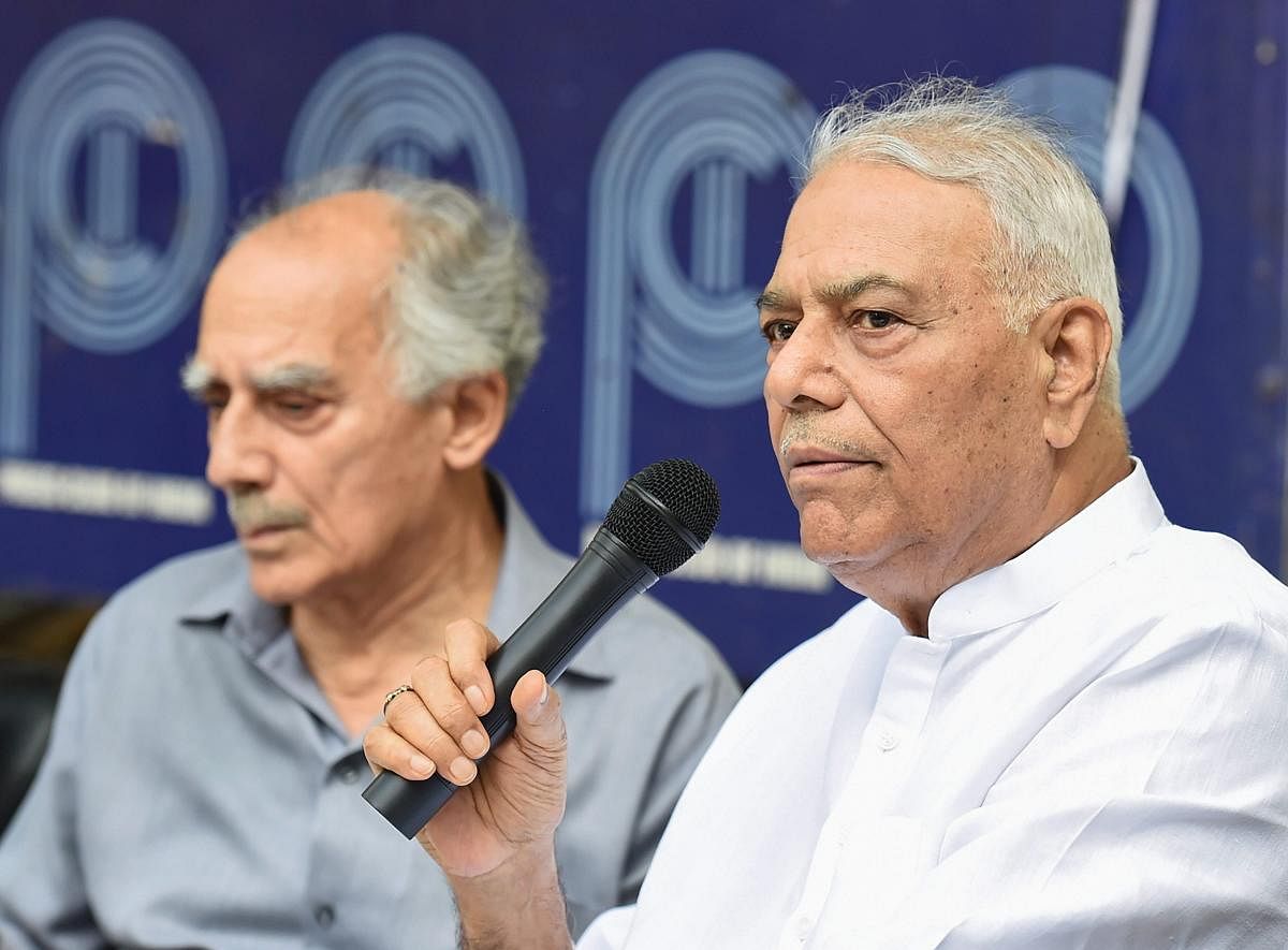 PMO controls all ministerial decisions: Sinha, Shourie