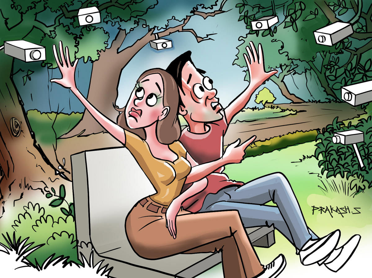 Cubbon Park CCTV cameras to curb thugs or hugs?